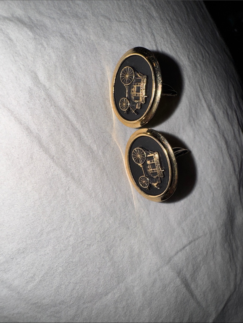 Wells Fargo Black and Gold Carriage Round Cufflinks (PAT number on clip) - Picture 2 of 4